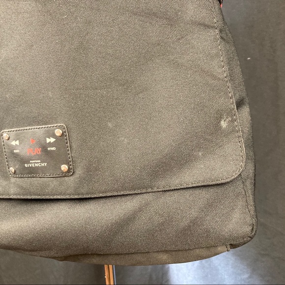 Givenchy Play parfume messenger bag - Picture 4 of 13